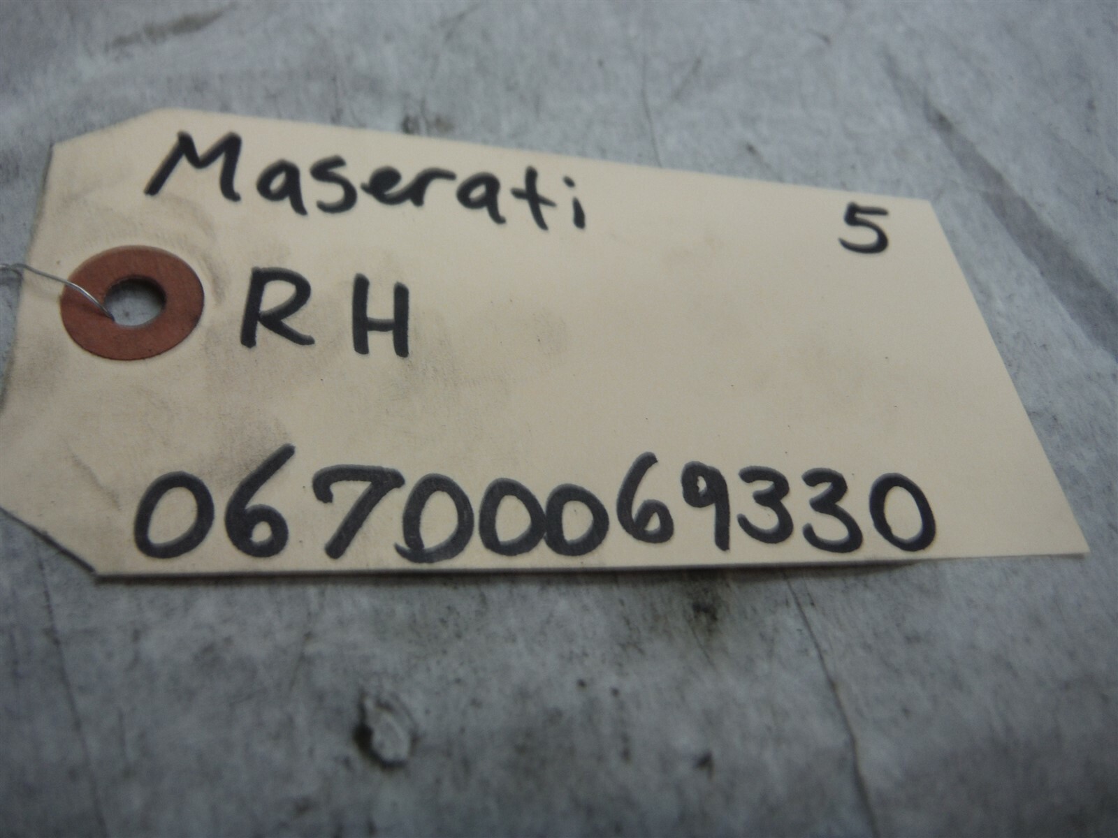 2014-2016 MASERATI QUATTROPORTE PASSENGER RIGHT LOWER CONTROL ARM 06700069330