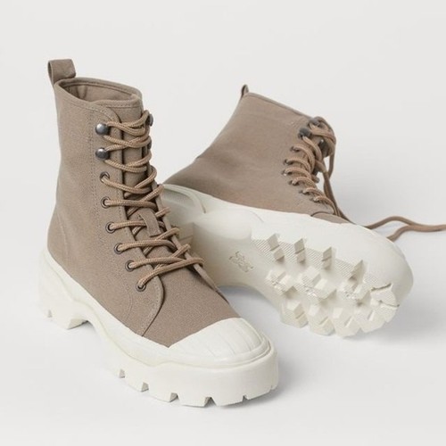 Canvas trainer boots size 8.5 | eBay