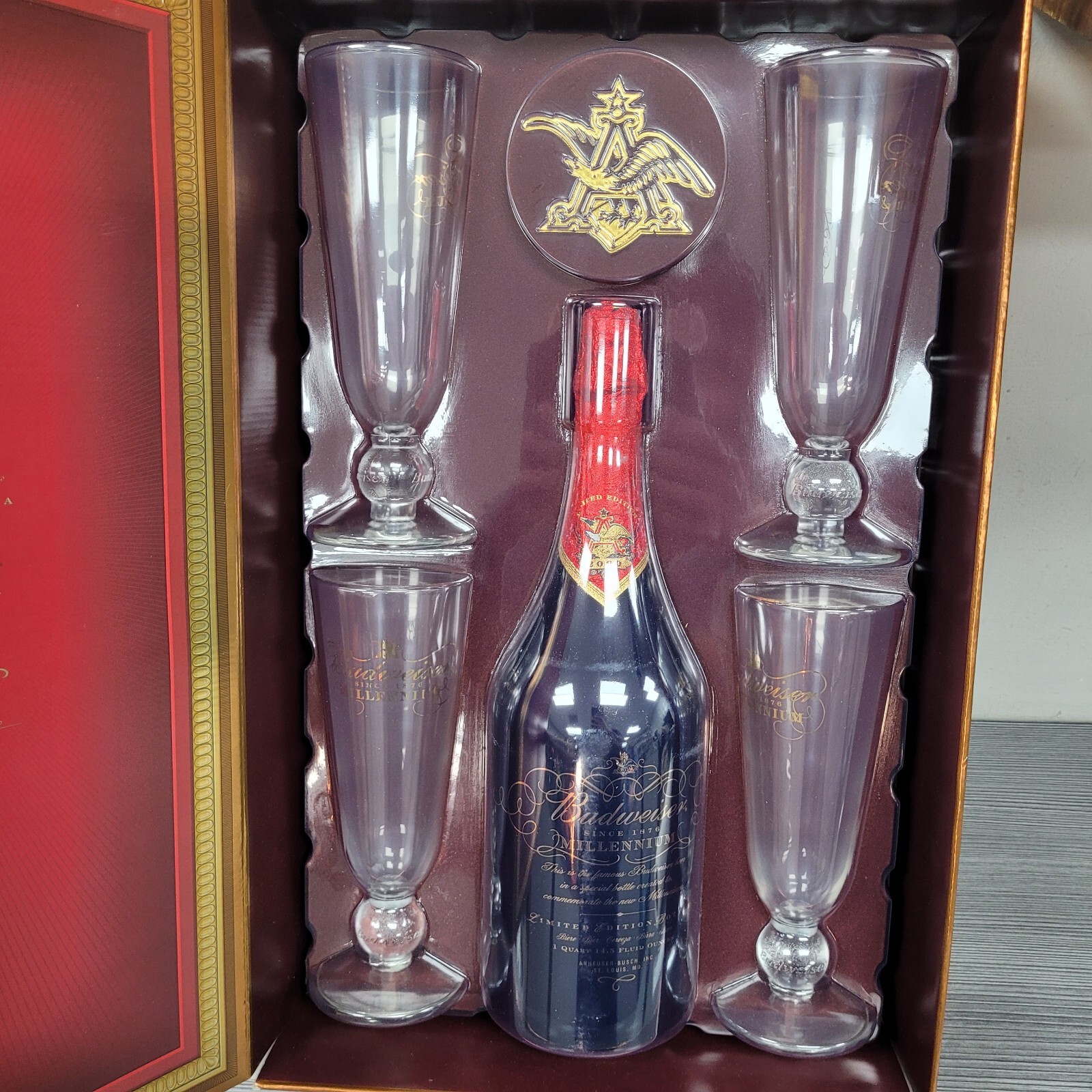 2000 Budweiser Millennium Limited Edition Bottle Four Glasses NIB