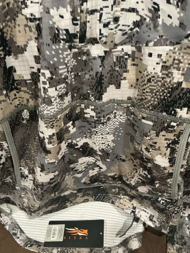 Sitka Fanatic Hoody Optifade Camo Elevated II 3XL Hunting Apparel (70018-EV-L) - Image 3 of 4