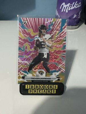 2025 Topps Resurgence Trevor Lawrence Pink Power Surge /10 Buchstütze