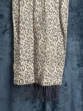 Pre-Owned Cejon Leopard Print Scarf 64x12 Fringe Ends Metallic Thread RN98072