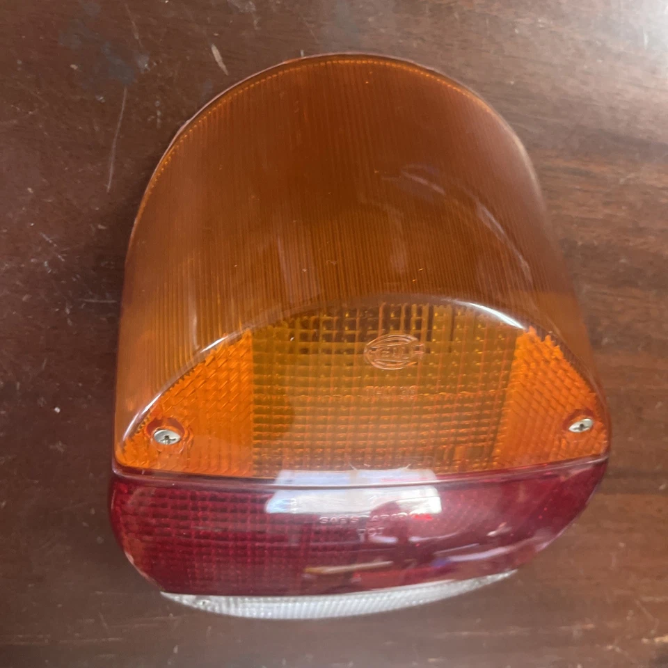 LENTE LUZ TRASERA HELLA LADO DERECHO VOLKSWAGEN BUG THING SUPER 1973-79 133945224A Foto 4 de 4