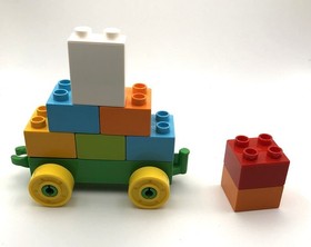 Lego Duplo 2015 Mickey & Minnie Mouse Birthday Parade Ages 2-5 Set #10597 *Read*
