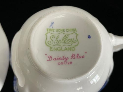 Vintage SHELLEY ENGLAND Bone China DAINTY BLUE Teacup & Saucer Set 051/28 - Picture 6 of 7