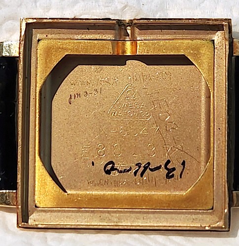 1950s Gentlemen's 14K Gold Omega 17J Cal 302 Square Florentine Bezel Wristwatch - Picture 8 of 24