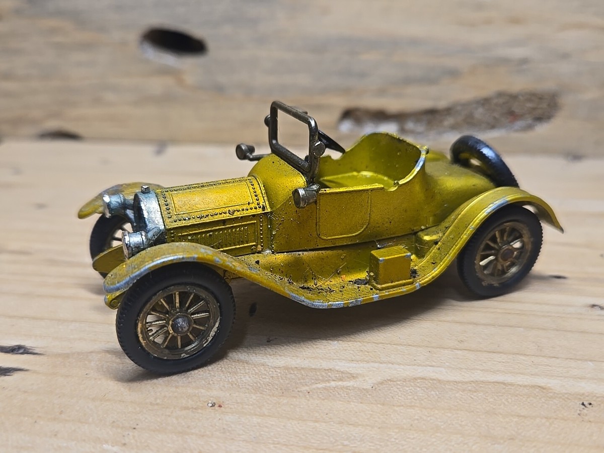MATCHBOX Yesteryear #Y-6 Gold 1913 Cadillac Made In England By