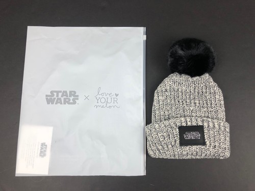 Black Speckled Pom Beanie Hat NWT Adult 