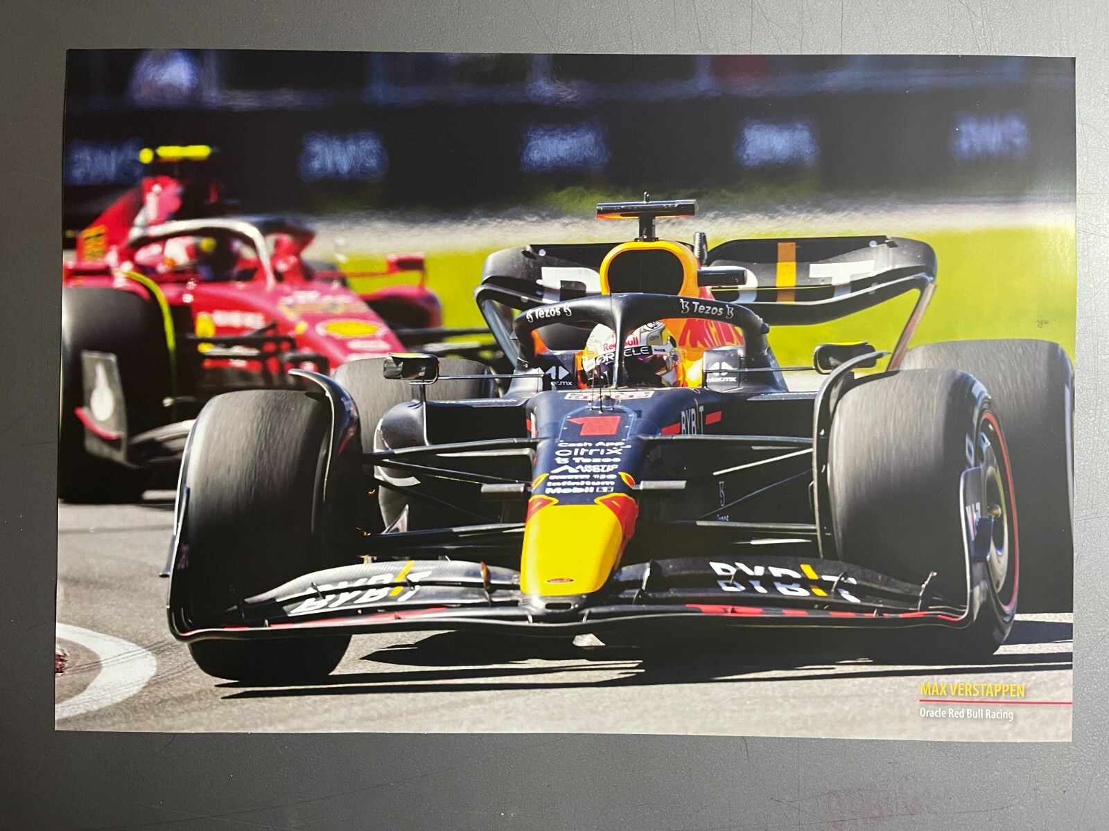 2023 Max Verstappen Rouge Taureau de Course F1 Voiture Imprimé Image