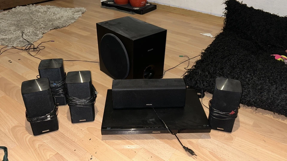 Philips HTB3520G/12 5.1 Heimkino-Systeme (Smart TV mit 3D Blu-ray und Bluetooth) - Bild 2 von 2