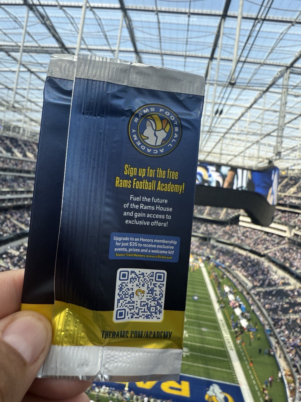 Los Angeles Rams 2025 Limited Edition Football NFL Trading Cards Pack ...