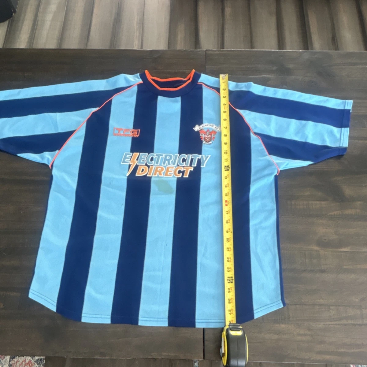 Maillot Extérieur Blackpool FC – Carbrini – Taille S – Blanc Manches Courtes – Occasion