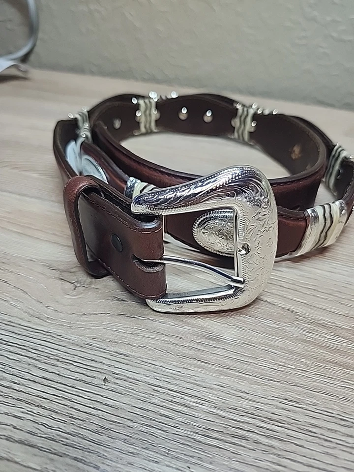 Tony Lama 9119L Cutting Champ Men’s Concho Dark Leather Belt Western size 40 - Image 2 of 4