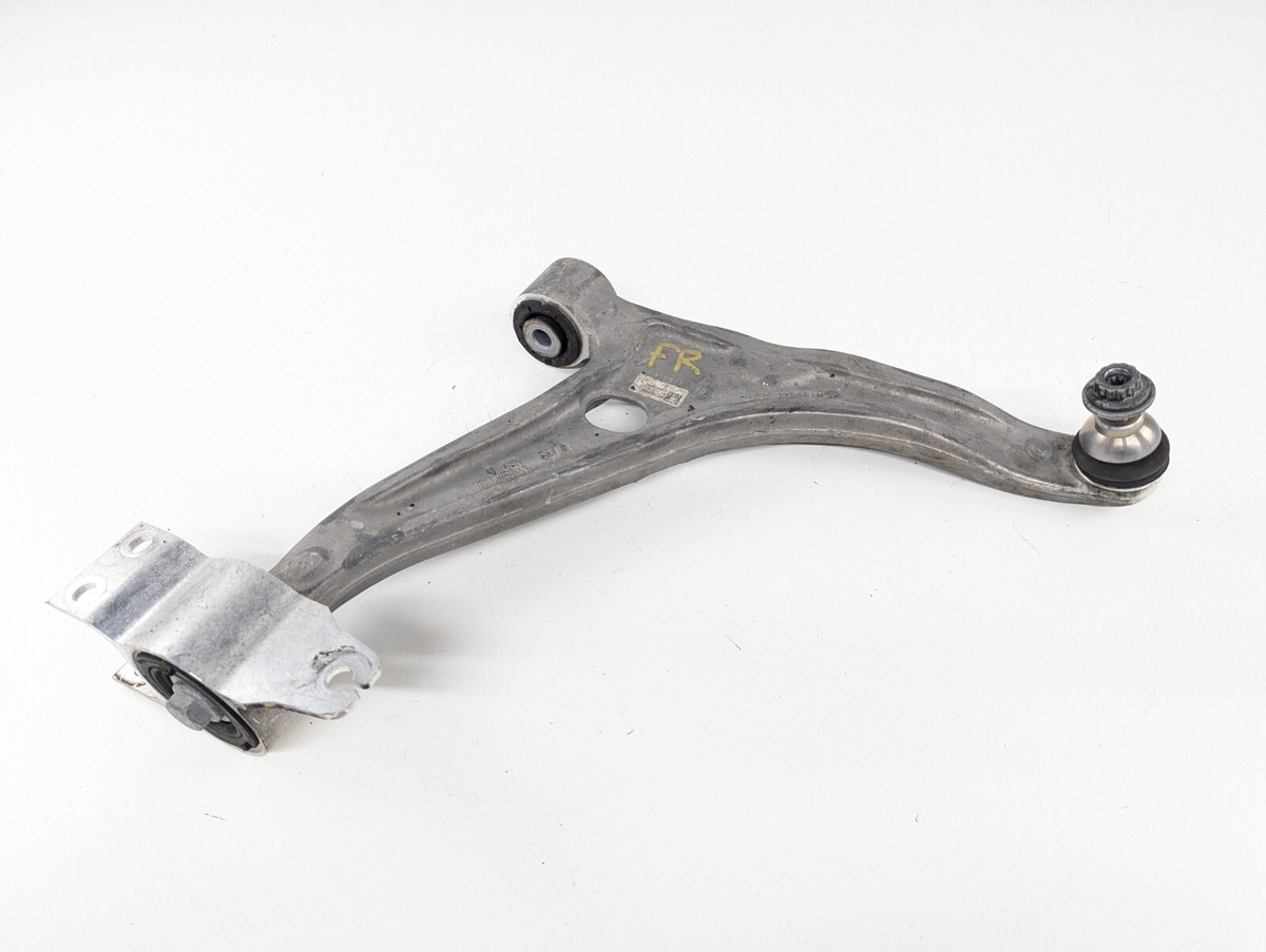 MERCEDES-BENZ CLA C118 CLA180 Front Right Arm 2473330400 1.3