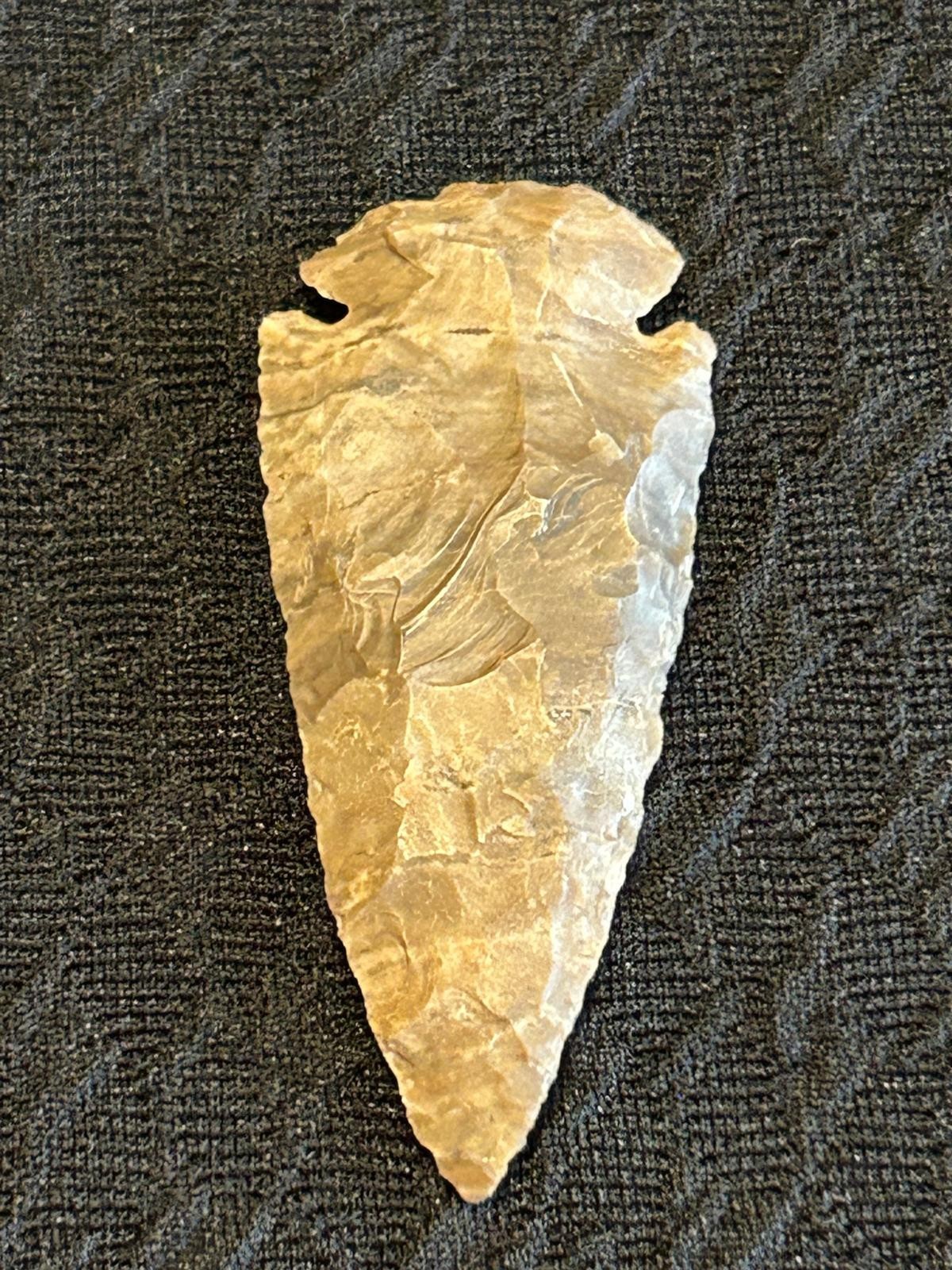 Unknown Location 2 3/8" × 1" Indian Arrowhead Artifact
