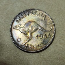 AUSTRALIA 🇦🇺 ONE (1) PENNY COIN 1944 (KING GEORGE VI / DAMAGED)