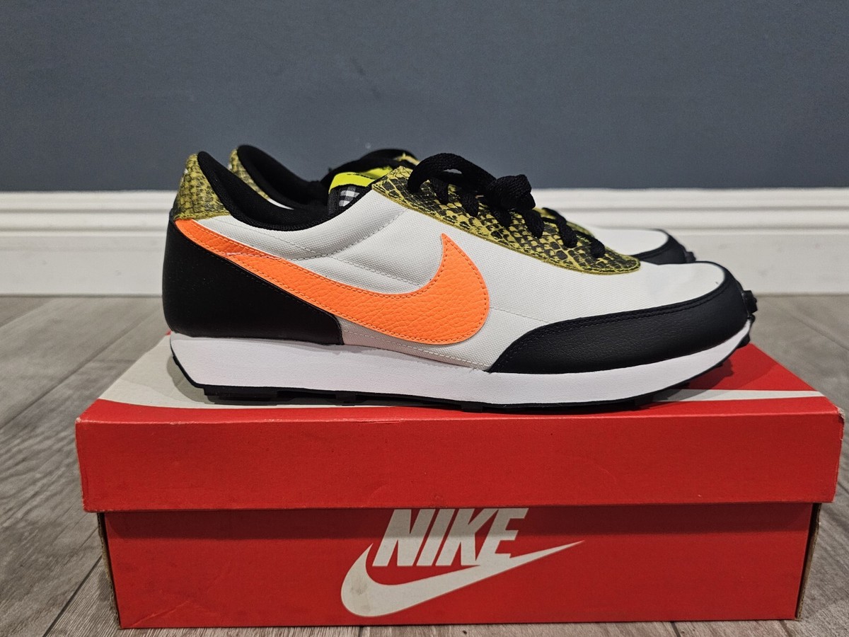 nike daybreak black orange