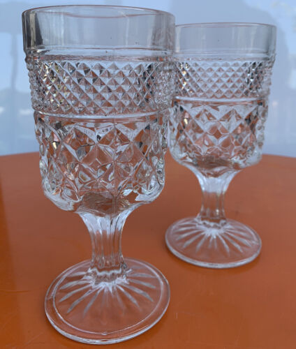 2 vasos de vidrio transparente Anchor Hocking Wexford con vajilla de pie redondo agua de vino - Imagen 1 de 4