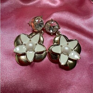 Authentic Kate Spade Gold Plated 3D Beige Flower Diamond CZ Hanging Earrings - No tarnish