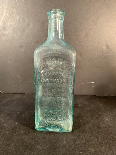 Lot Of 8 Antique Glass Bottles BARN FIND - Picture 8 of 16