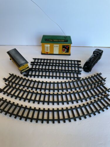 Lot New Bright G Gauge Plastic Toy Train Tracks Station Carriage Locomotive - Picture 1 of 9