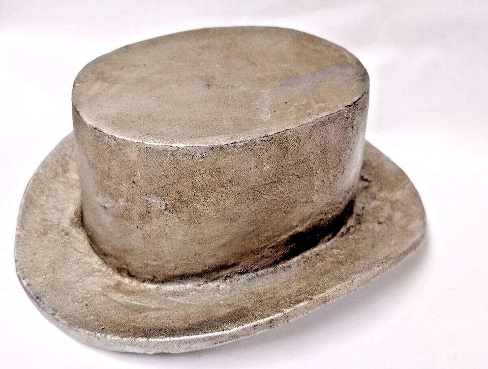 Sombrero de diseño cian token escultura 8,5x8 pulgadas 4,5 libras Foto 2 de 4