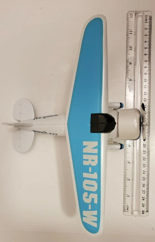 Tiger Spirit Exxon Winnie Mae Lockheed Vega Diecast Airplane Liberty Classics - Image 2 of 4