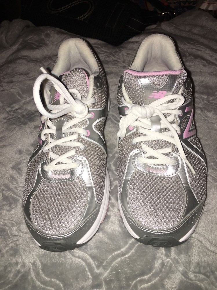 new balance womens 9 ww665 Susan G Komen  Great Condition