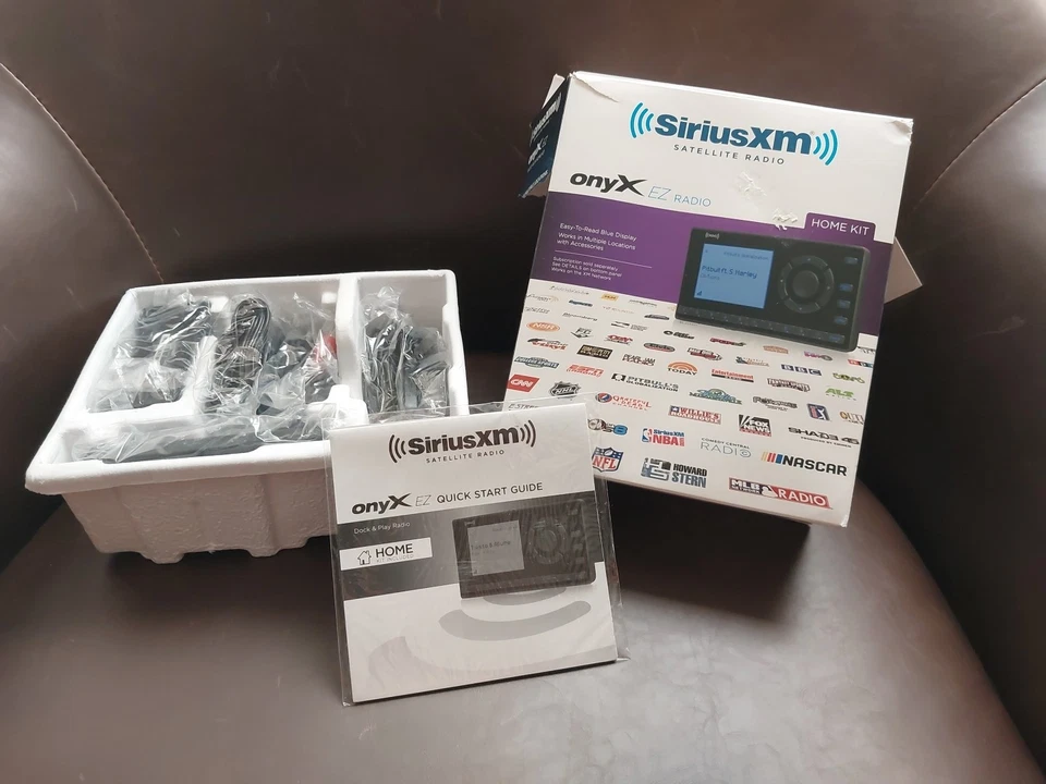 Radio satelital Sirius XM Onyx EZ con kit de base para el hogar XEZ1H1 Foto 2 de 4