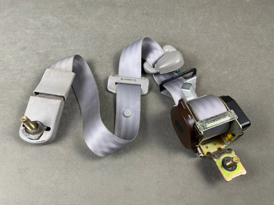 1998 - 2002 年林肯大陆左轮车手前座皮带回扣灰色 — 第 4/4 张图片