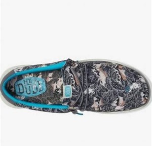 size 9 SOLD OUT EVERYWHERE ❤️ hey Dude Cockettoo paradise H20 Water Shoes NEW...