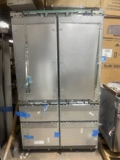 Thermador T48IT100N Freedom 48"W 26.8 Cu. Ft. Energy Star - Panel Ready