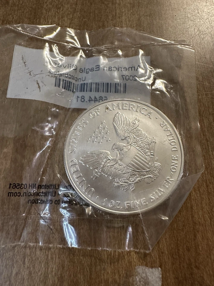 Lot of 4 ASE 1 Oz Fine Silver 2001 2004 2005 2007 BU + 2007 SE Sacag Dollar - Image 3 of 4