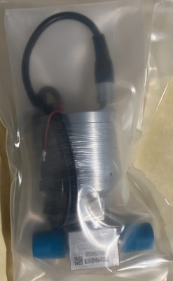 SWAGELOK 6LVV-DPVR4-P-CM-2   1/4 VCR Male Diaphragm Valve Stainless New Sealed