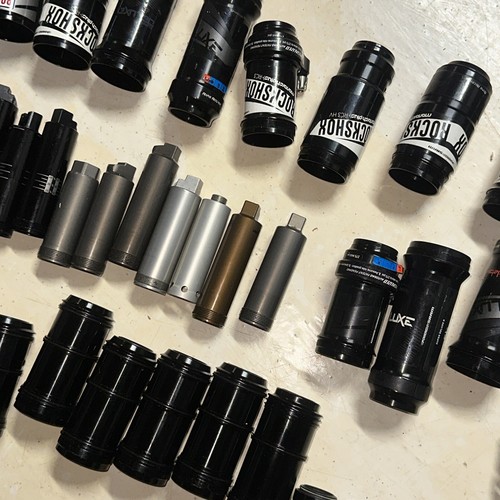 ENORME LOTE de piezas de amortiguador trasero para bicicleta de montaña MTB Rock Shox RC3 Fox RP23 Cane Creek - Imagen 9 de 14