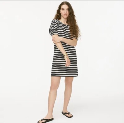 j crew short sleeve knit dress NWT J Crew Puff-sleeve knit dress in stripe Item BLACK Size XS