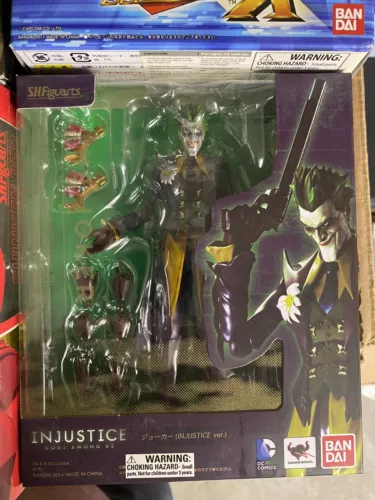 S.H. Figuarts Joker Injustice Gods Among Us Totalmente Nuevo Sin usar 