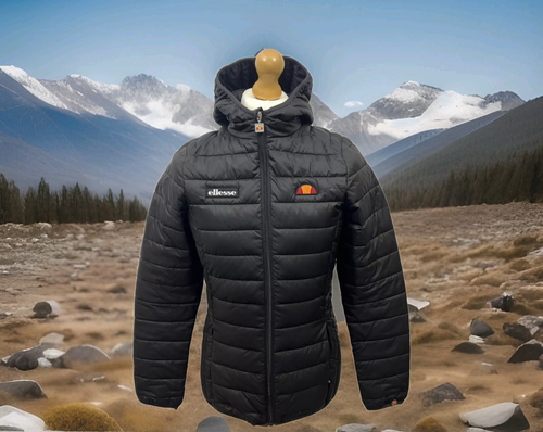 Schwarze gefütterte Damen-Winterjacke mit Kapuze von Ellesse Größe UK 10