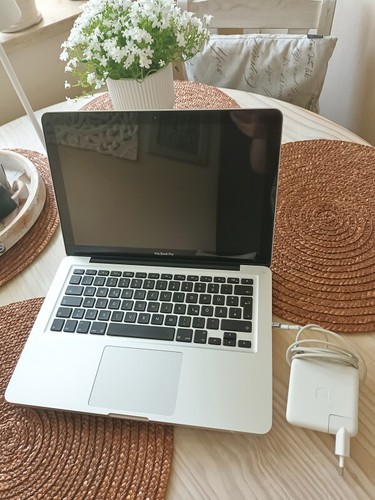 Apple MacBook Pro 13.3 Zoll Laptop 2012 Intel Core i5, 256GB TOP