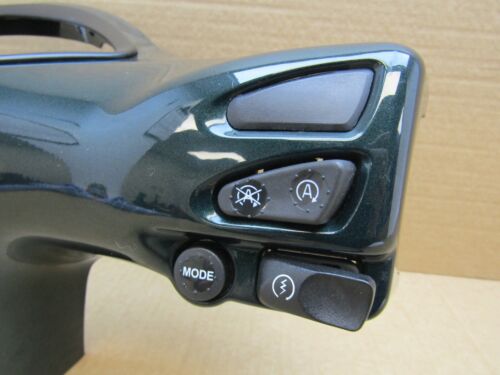 Piaggio Vespa GTS 125 racing sixties 2022 1,375 miles switchgear panel (14417) - Picture 3 of 7