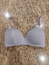 Victoria's Secret T-Shirt Lightly Lined Wireless Bra VS Logo Straps Gray Sz 32DD