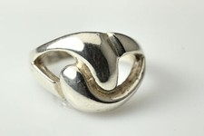 925 Sterling Silver Size 6 Interlocking Swirl Ring 4.1 Grams RIN5755 