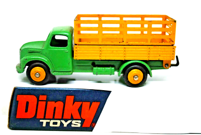 Camion Dinky Toys GB N°30N – Dodge Farm Produce Wagon, échelle 1/50, Zamak (occasion)