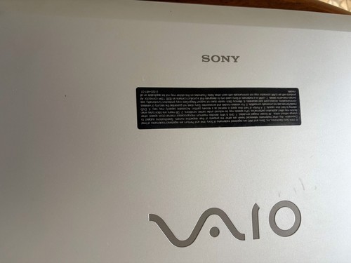 Sony VAIO PCG-9S1L | Intel Pentium 4 @ 3.06GHz | 1GB RAM | 80GB HDD | Vintage - Picture 17 of 22