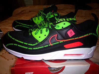 Nike Worldwide Text Print Low Top Lace-Up Sneaker Unisex Black/Green NIB