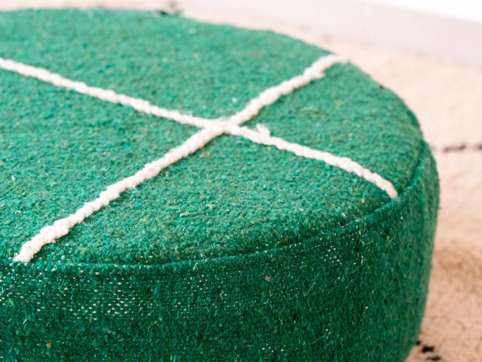 Puf hecho a mano marroquí 20x20 alfombra bereber Kilim cojín de piso verde Foto 3 de 4