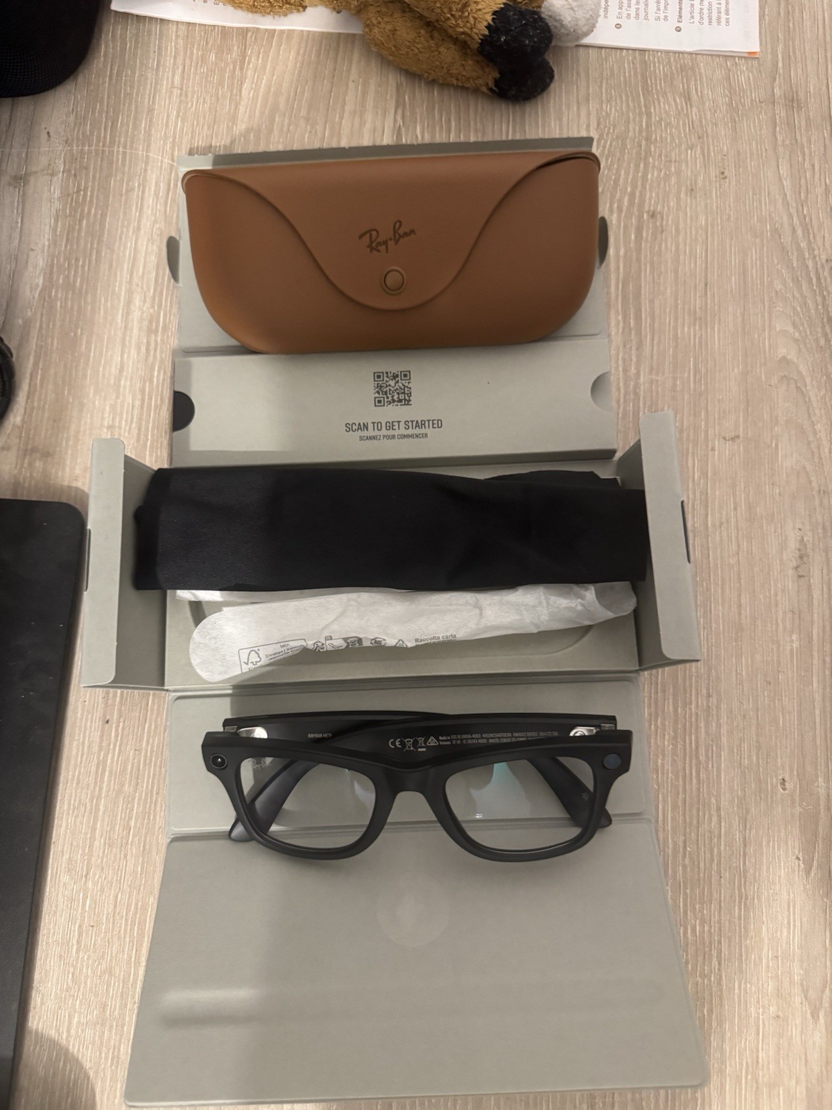 Rayban Meta lunettes connectées noires avec caméra et audio IA intégré pour créateurs