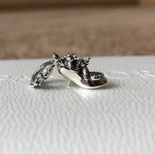 Genuine Pandora Disney Cinderella Glass Slipper & Mouse Dangle Charm 799192C01