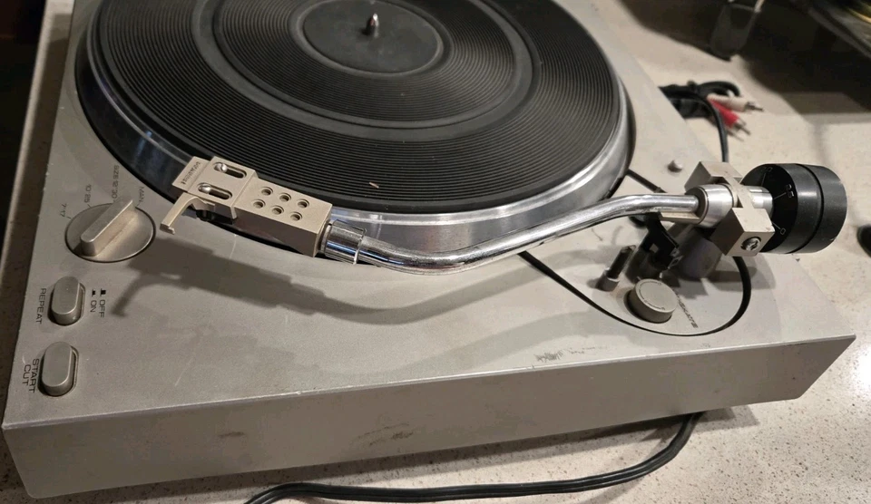 Piezas o reparación de tocadiscos de accionamiento directo automático Pioneer PL-3000  Foto 2 de 4