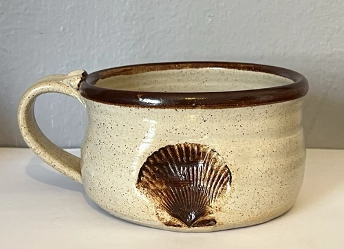 VTG Signed SP Studio Pottery Impressed Seashell Soup/Coffee mug bowl. GORGEOUS